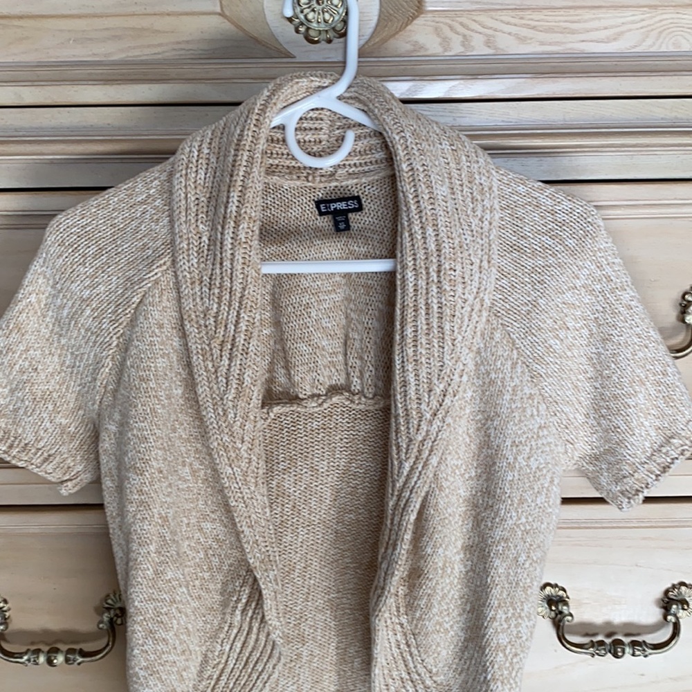 Express Sweater - Picture 2 of 3